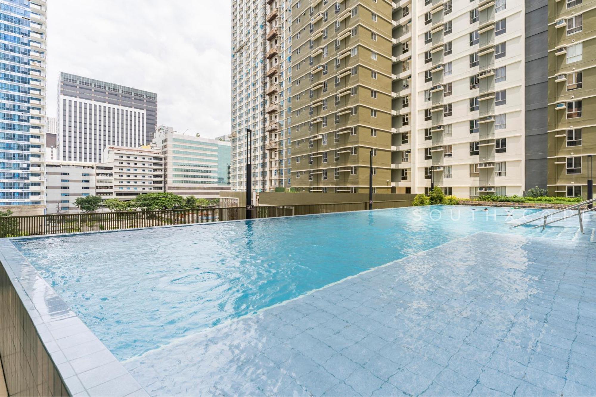 Apartment Furnished In Avida Towers Riala, It Park With Pool View, Fast Wifi, Netflix And