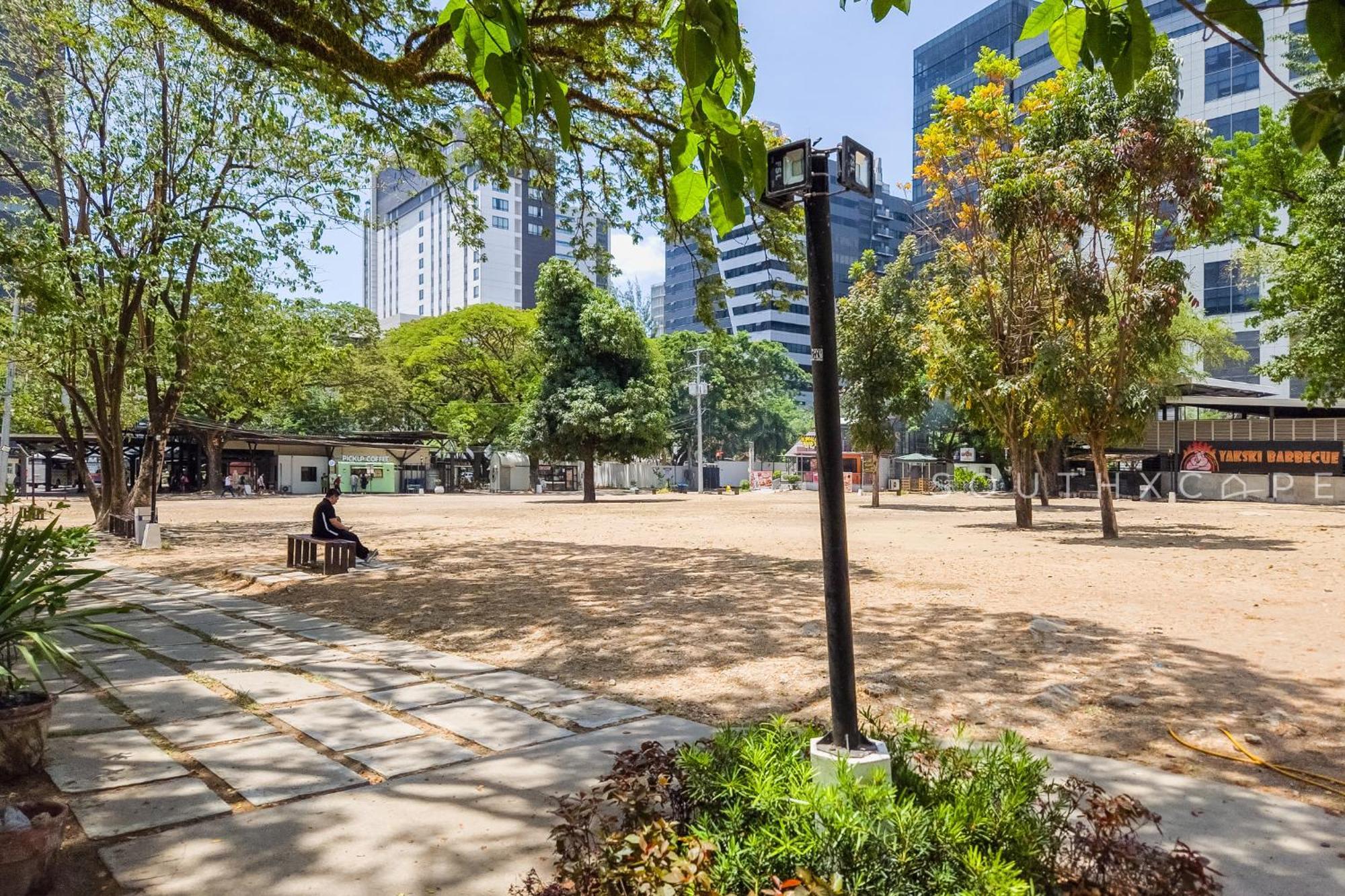 Furnished In Avida Towers Riala, It Park With Pool View, Fast Wifi, Netflix And Apartment Cebu